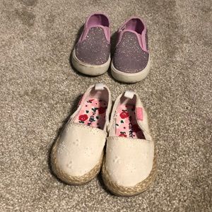 Lot of 2 pairs Toddler slip on shoes size 4